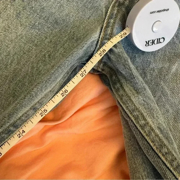 Aritzia Denim Forum the Ex Boyfriend Jean - Size 26 - Picture 14 of 14